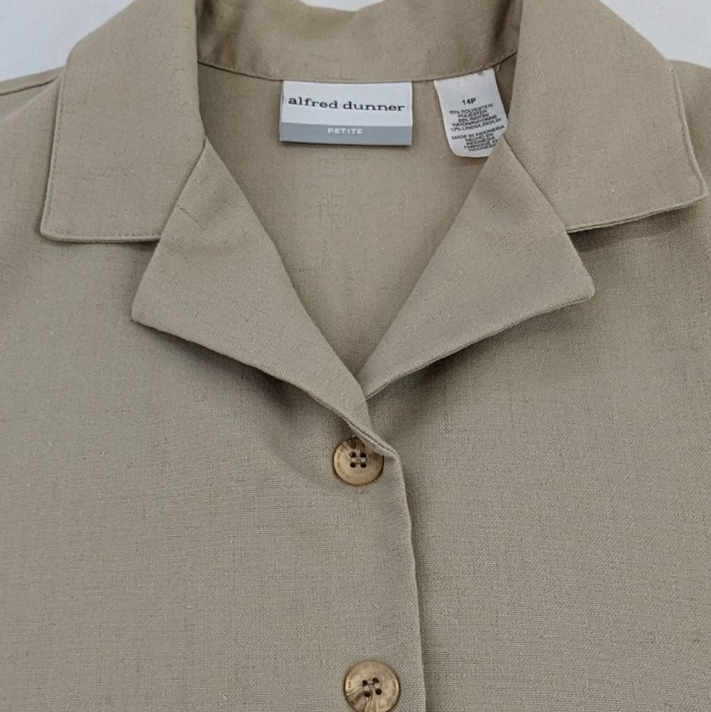 Alfred Dunner Floral stitched button up top with shoulder pads women's size 14P - Picture 7 of 15